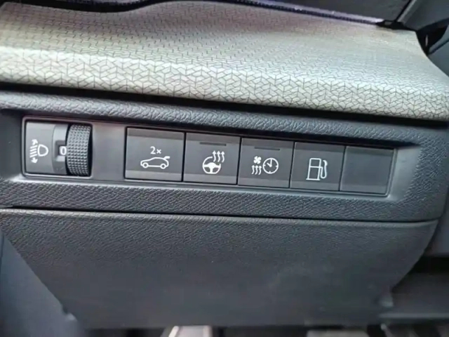 Citroën C5 x hybride rechargeable 225 s&amp;s e-eat8 — photo 18