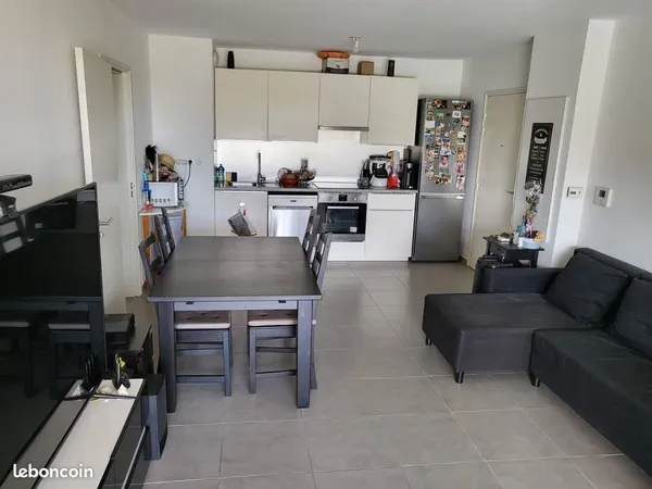 T2 48m2 avec Terrasse 24m2 AIX LA DURANNE