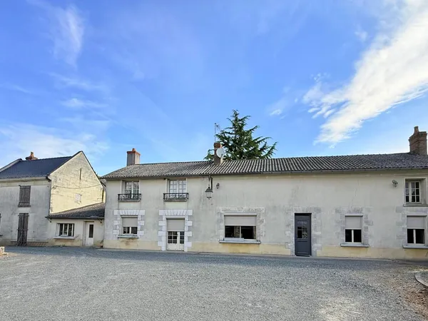 Ancien corps vigneron - 7 pièces - 146m² - Dépendances - Doué la Fontaine - D6072