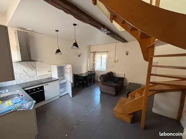 Location Maison de ville 45 m² Saint Pierre Les Nemours