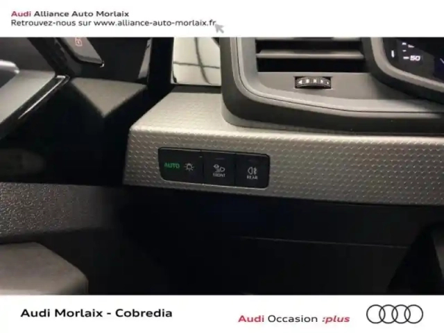 Audi A1 sportback 30 tfsi 110ch s line s tronic 7 — photo 12