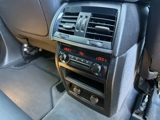 Bmw X6 m50 d 3.0 381 ch — photo 12