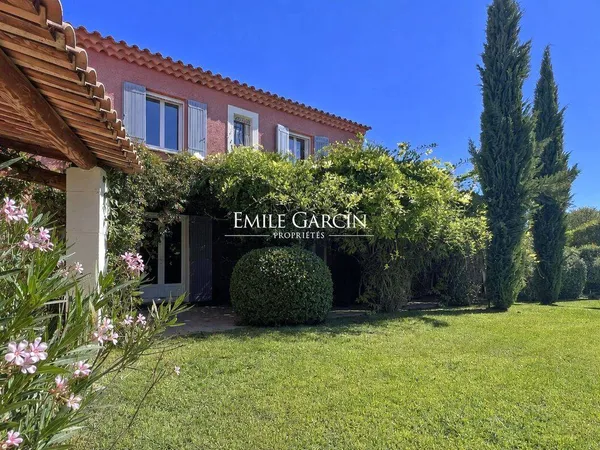 Maison de plain-pied 6 pièces 130 m²