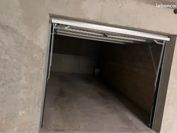 Location box fermé Beauvais centre résidence du franc marché
