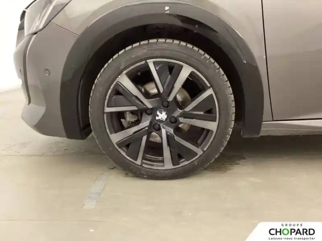 Peugeot 208 puretech 130 s&amp;s eat8 — photo 12