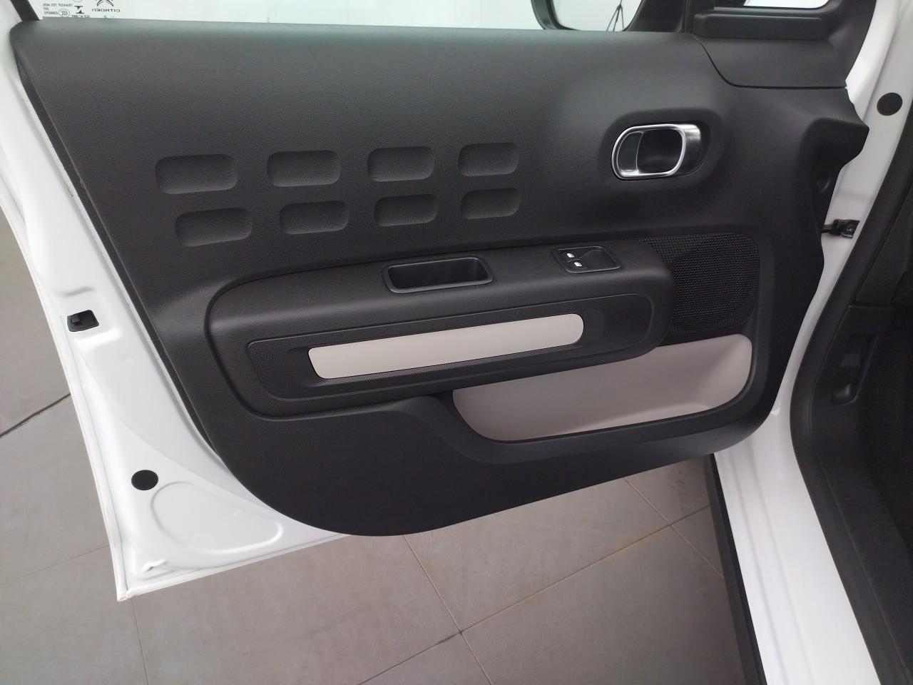 Citroën C3 societe pure tech 83 s&s bvm feel — photo 23