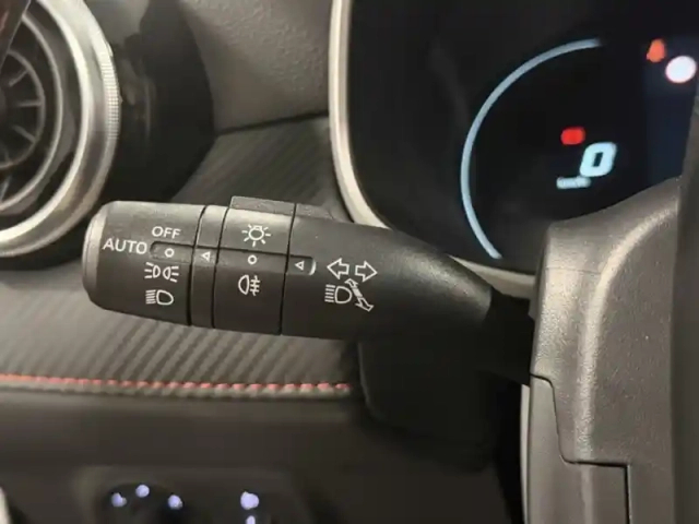 Mg Zs luxury — photo 20
