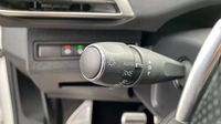 Peugeot 3008 HYBRID4 300ch GT e-EAT8 — photo 23