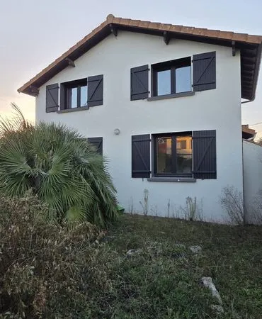 Propriété 7 pièces 165 m²