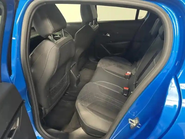 Peugeot 208 e- 136ch gt (2023) — photo 10