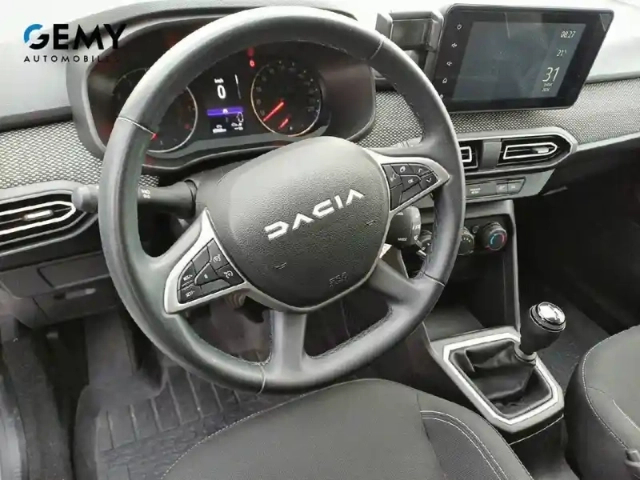 Dacia Jogger tce 110 5 places — photo 13