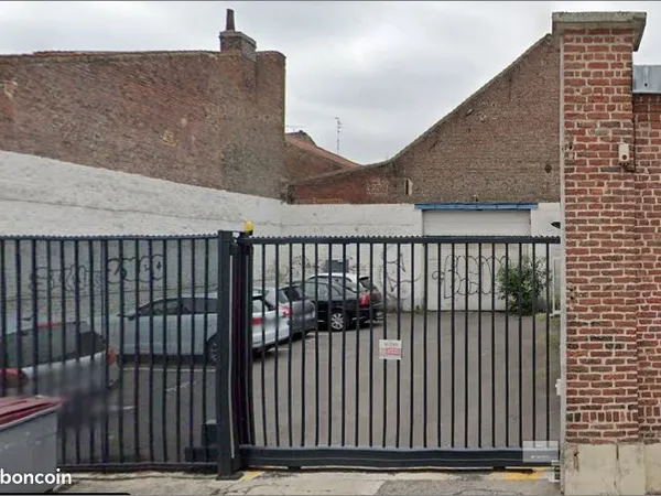 Parking exterieur prive securise lille