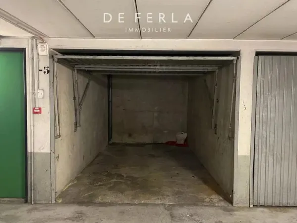 Parking 12 m²