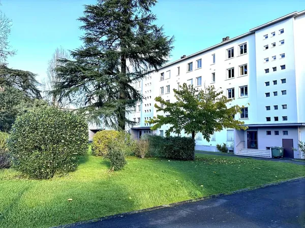 CAUDÉRAN - T4 AU 4E ET DERNIER ÉTAGE - BALCON - FORT POTENTIEL