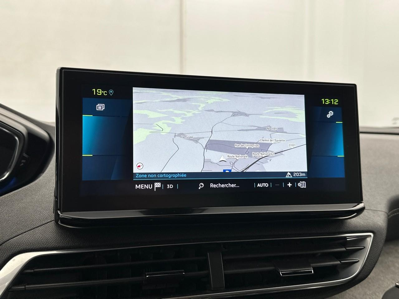 Peugeot 3008 hybrid 225 e-eat8 gt — photo 10
