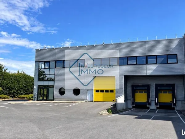 Local bureaux 1 835 m²