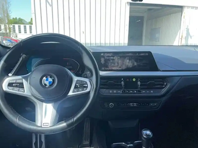 Bmw Serie 1 116i 109 ch — photo 10