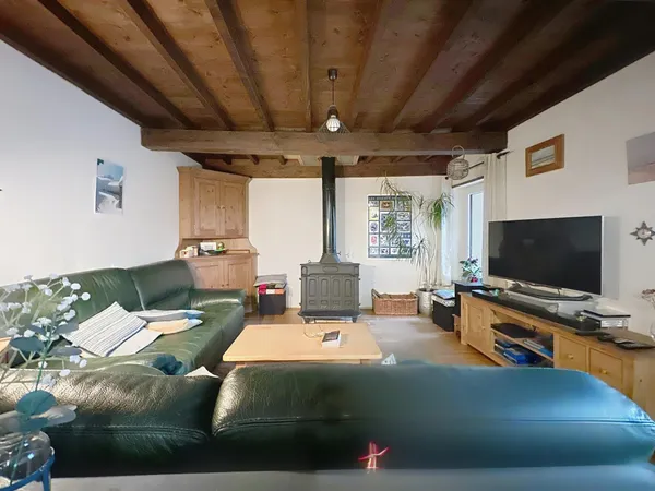 Esprit loft et volumes généreux à 10 mn des plages