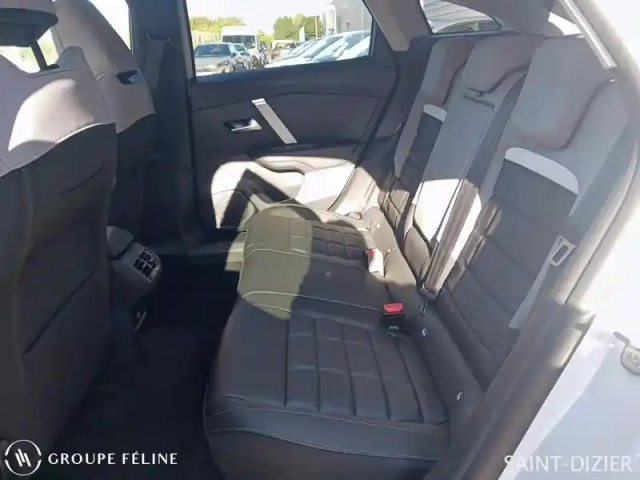 Citroën C4 1.2 hybride 145ch max e-dcs6 — photo 10