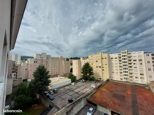 Studio 1 pièce 19 m²