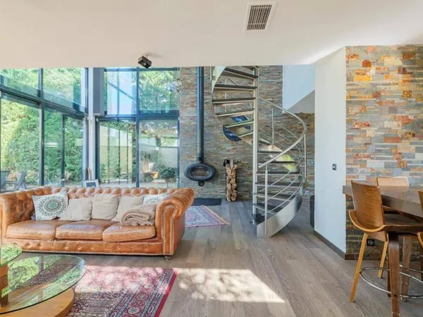 Maison 6 pièces 157 m²