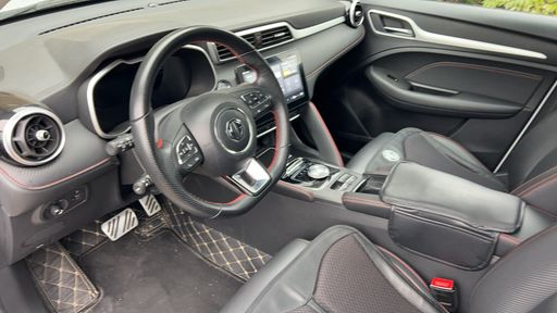 MG ZS 156 70kWh - Luxury – 2022 – 82441 km – Électrique – Boîte Automatique — photo 21