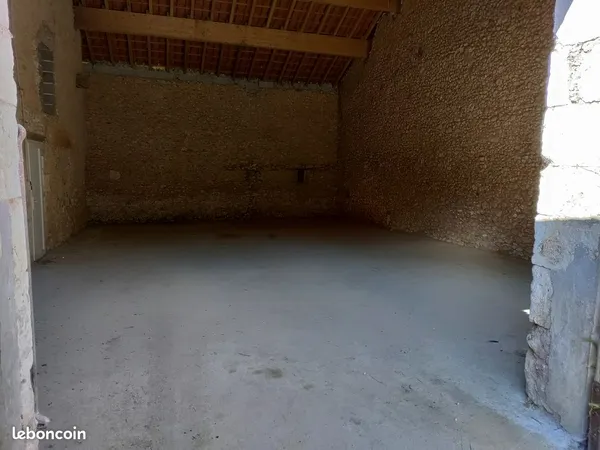 Entrepôt Garage 110m²