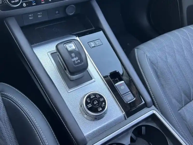 Mitsubishi Outlander 2.4 mivec phev 306 4wd instyle — photo 39