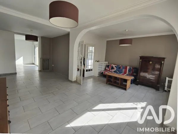 Maison 8 pièces 183 m²