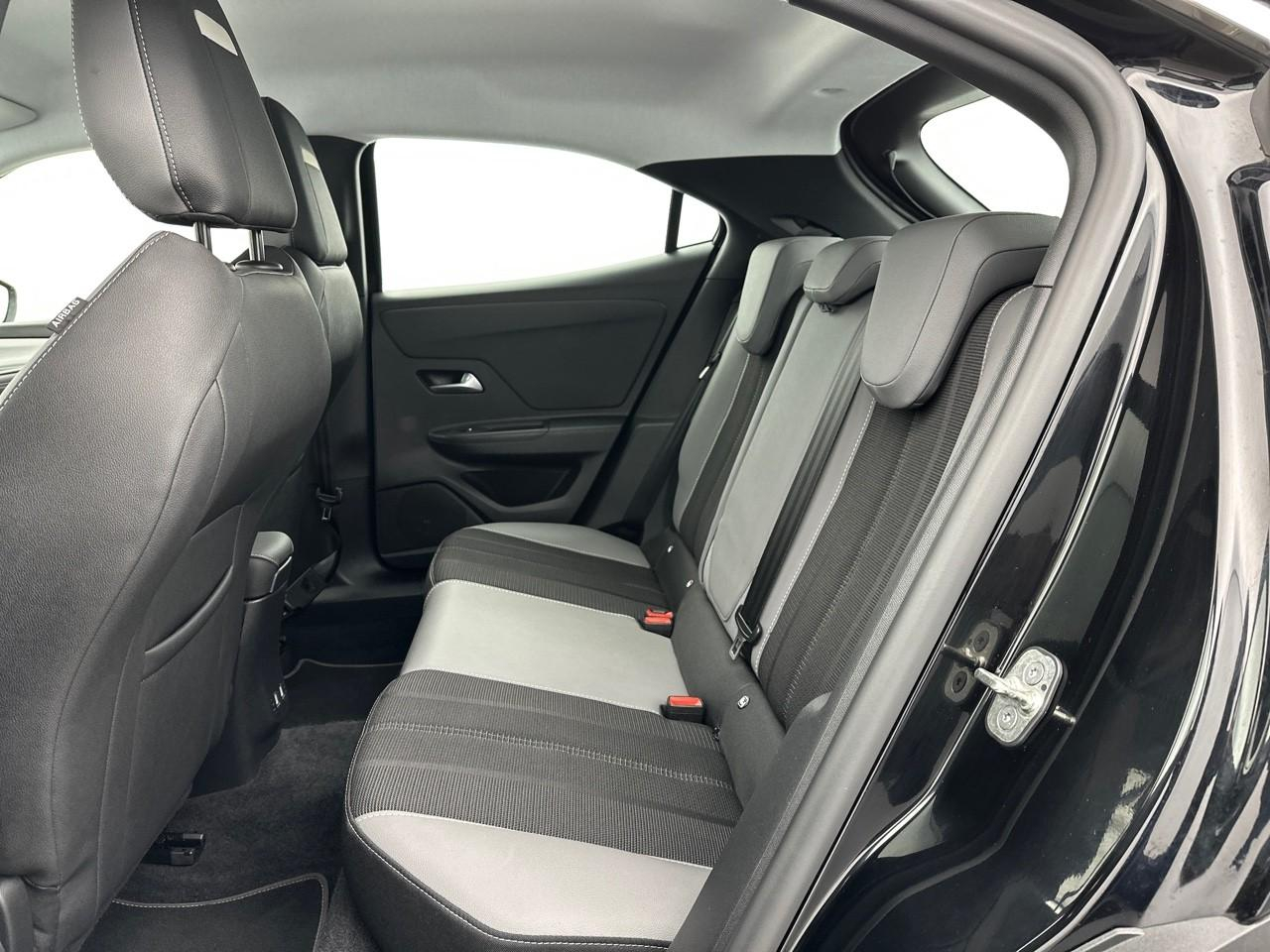Opel Mokka electrique 136 ch & batterie 50 kwh elegance — photo 13