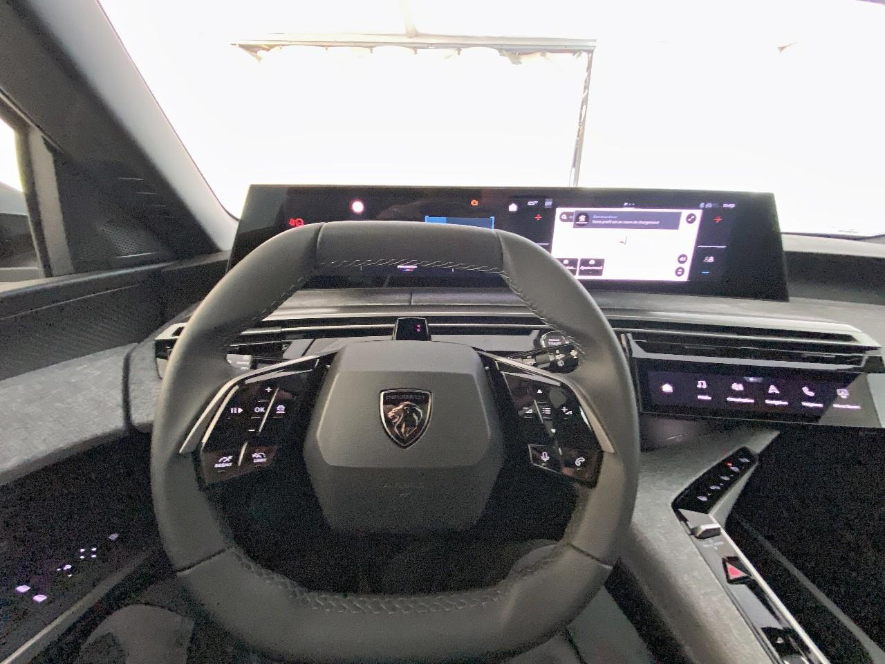 Peugeot 5008 hybrid 145 ch e-dcs6 allure — photo 12