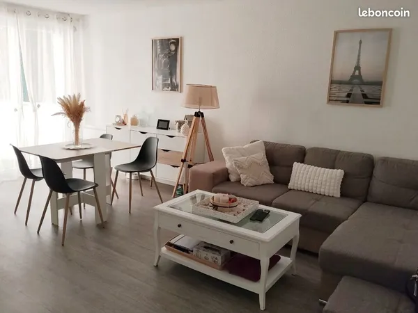 PAU NORD - T2 lumineux avec balcon, parking privé et piscine
