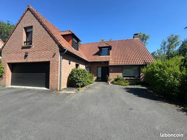 Maison 7 pièces 200 m²
