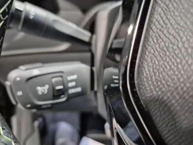 Peugeot 208 electrique 156ch 54 kwh — photo 20