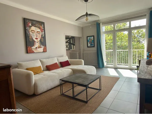 T5 lumineux 92 m² face à la fac - Traversant - 3/4 chambres - Idéal investisseur