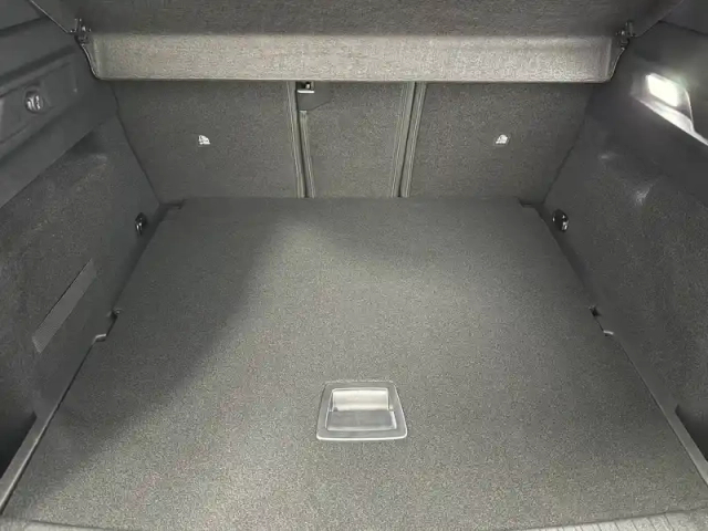 Peugeot 3008 hybrid 145 e-dcs6
