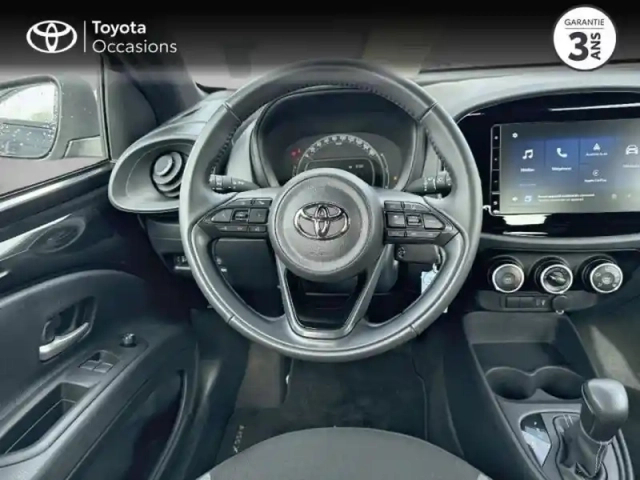 Toyota Aygo x 1.0 vvt-i 72ch dynamic s-cvt my24 — photo 9