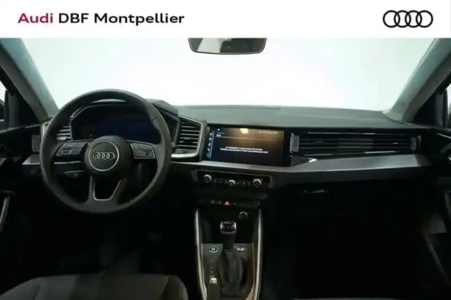 Audi A1 25 tfsi 95 ch s tronic 7 design — photo 5