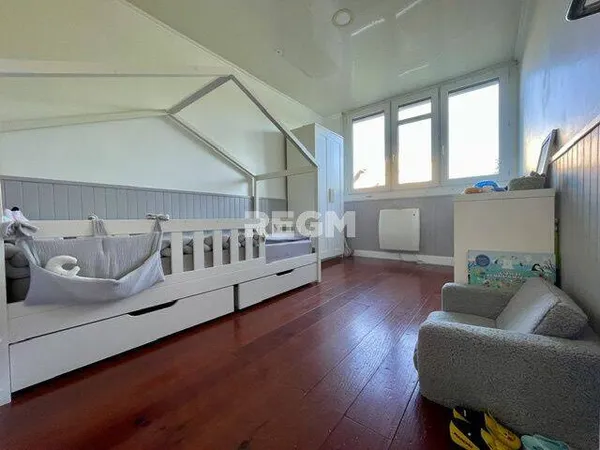 Appartement 6 pièces 100 m²