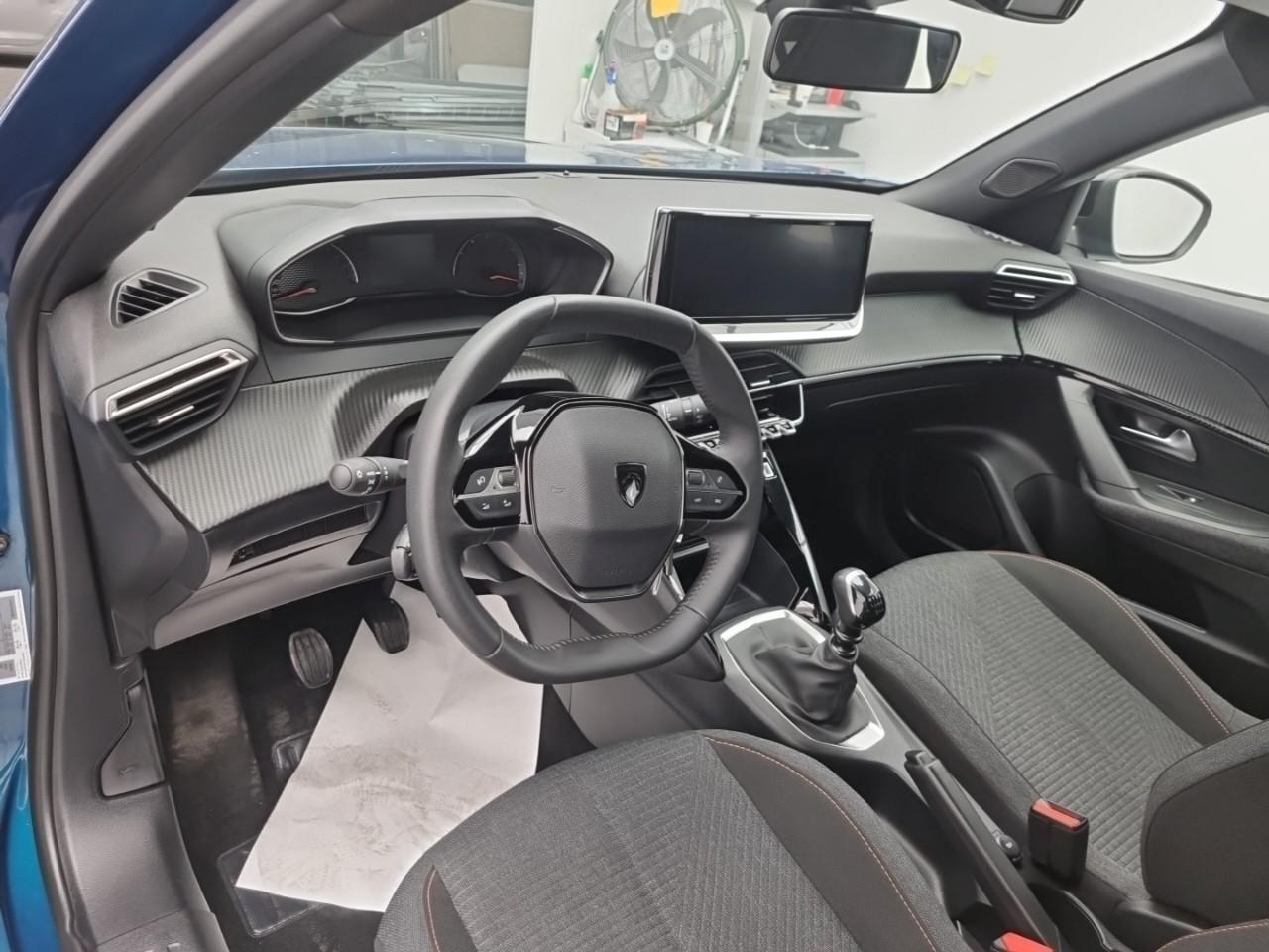 Peugeot 2008 100 s&s bvm6 style — photo 9
