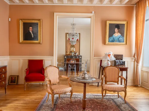 Maison Monselet : Hotel particulier avec garage