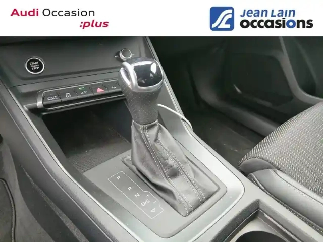 Audi Q3 sportback 45 tfsie  245 ch s tronic 6 — photo 13