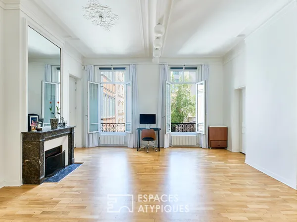 Appartement rénové en loft de photographe - Quartier Saint-Georges