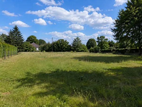 Terrain 1000 m²