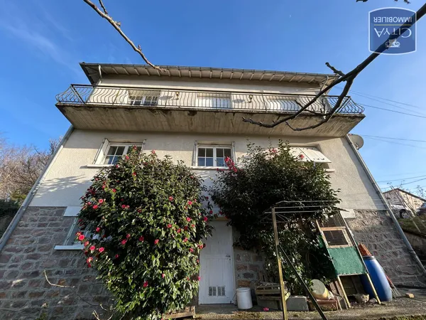 Bien immobilier de rendement Vente Cornil 6p 125m² 137000€
