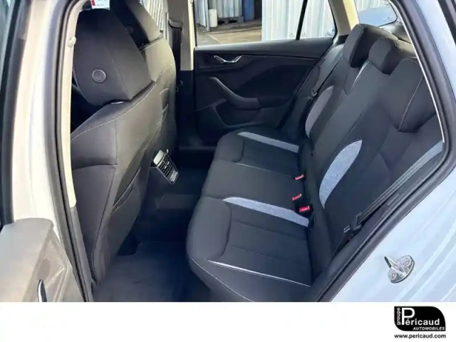 Skoda Kamiq 1.0 tsi evo 2 116 ch dsg7 — photo 9