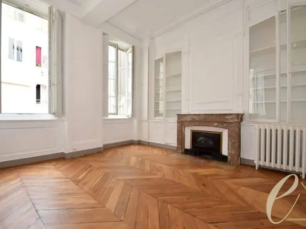 Appartement 6 pièces 153 m²