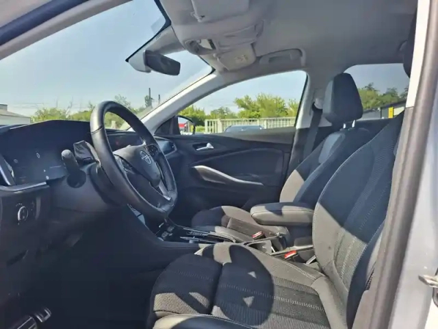 Opel Grandland hybrid 225 ch bva8 — photo 25