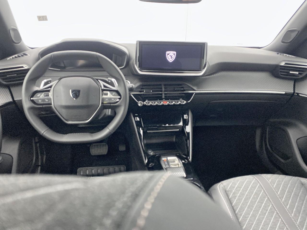 Peugeot 2008 hybrid 145 ch e-dcs6 allure — photo 8