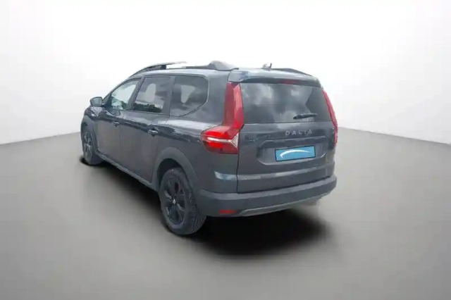 Dacia Jogger tce 110 5 places — photo 4